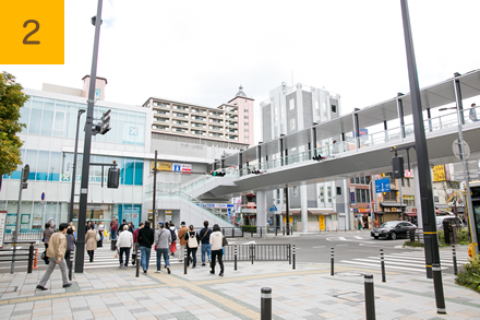 信号を渡りアスピア明石方面へ