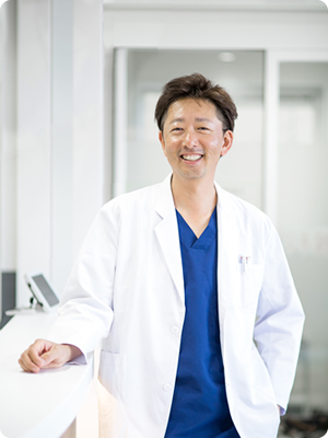 院長　佐伯　暢生（医学博士）